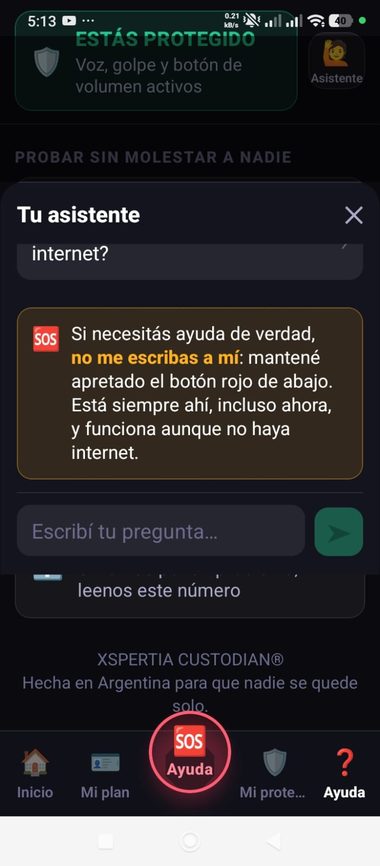 El asistente indica usar el botón rojo en una emergencia real